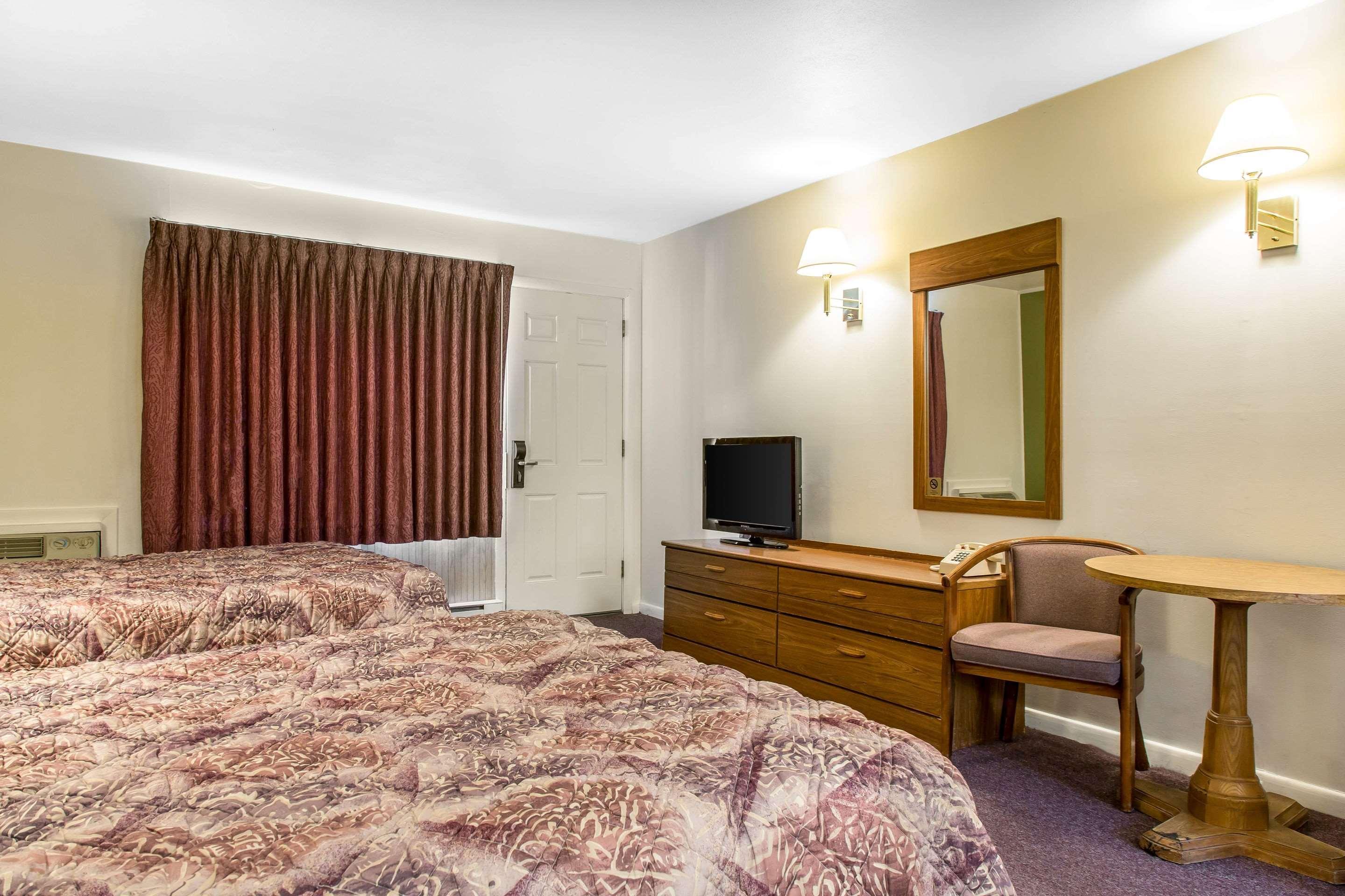 Estalagem Rodeway - New London *